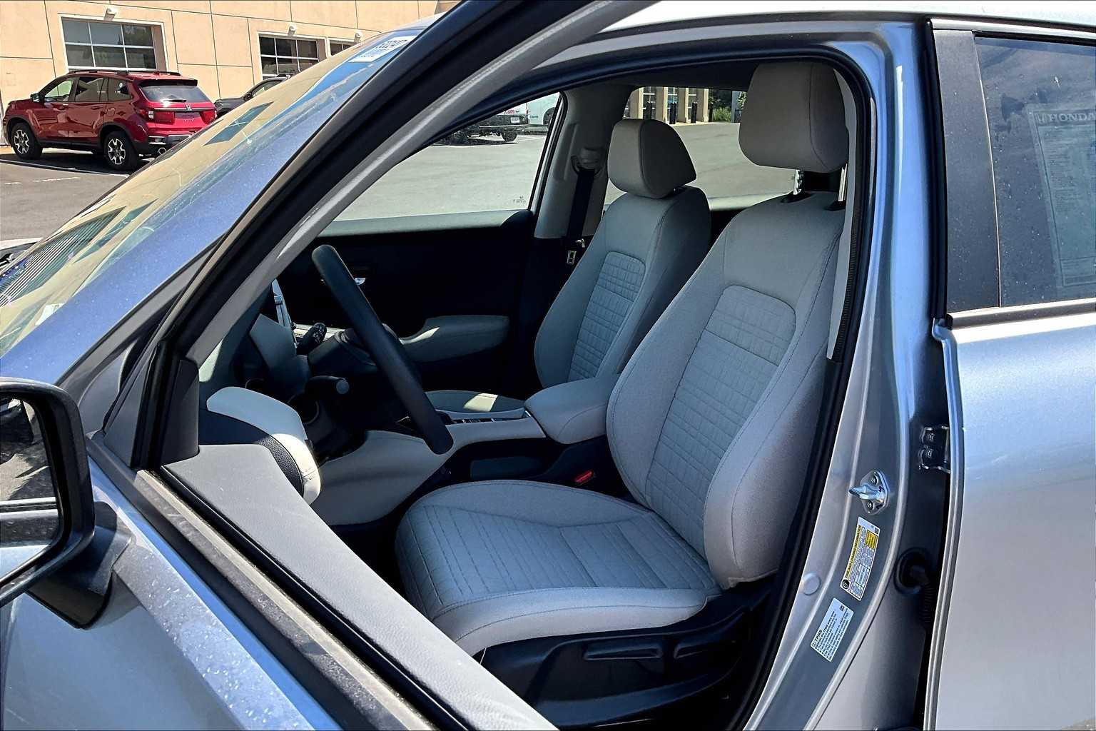 2026 Honda HR-V LX - Photo 11