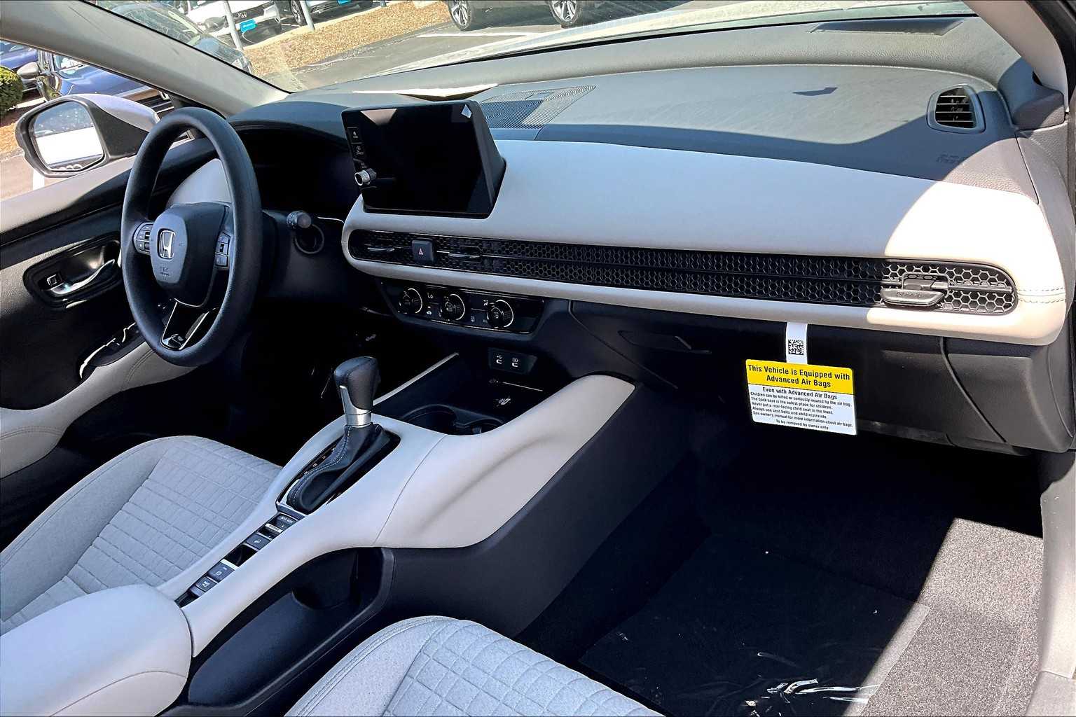 2026 Honda HR-V LX - Photo 10