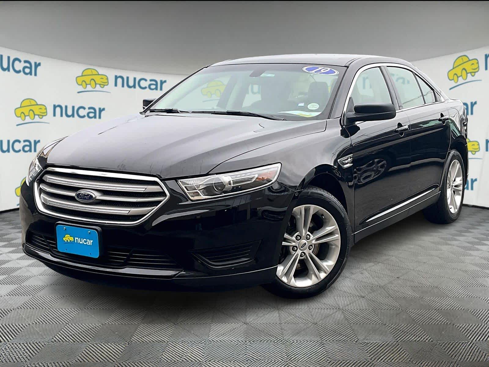 2019 Ford Taurus SE - Photo 3
