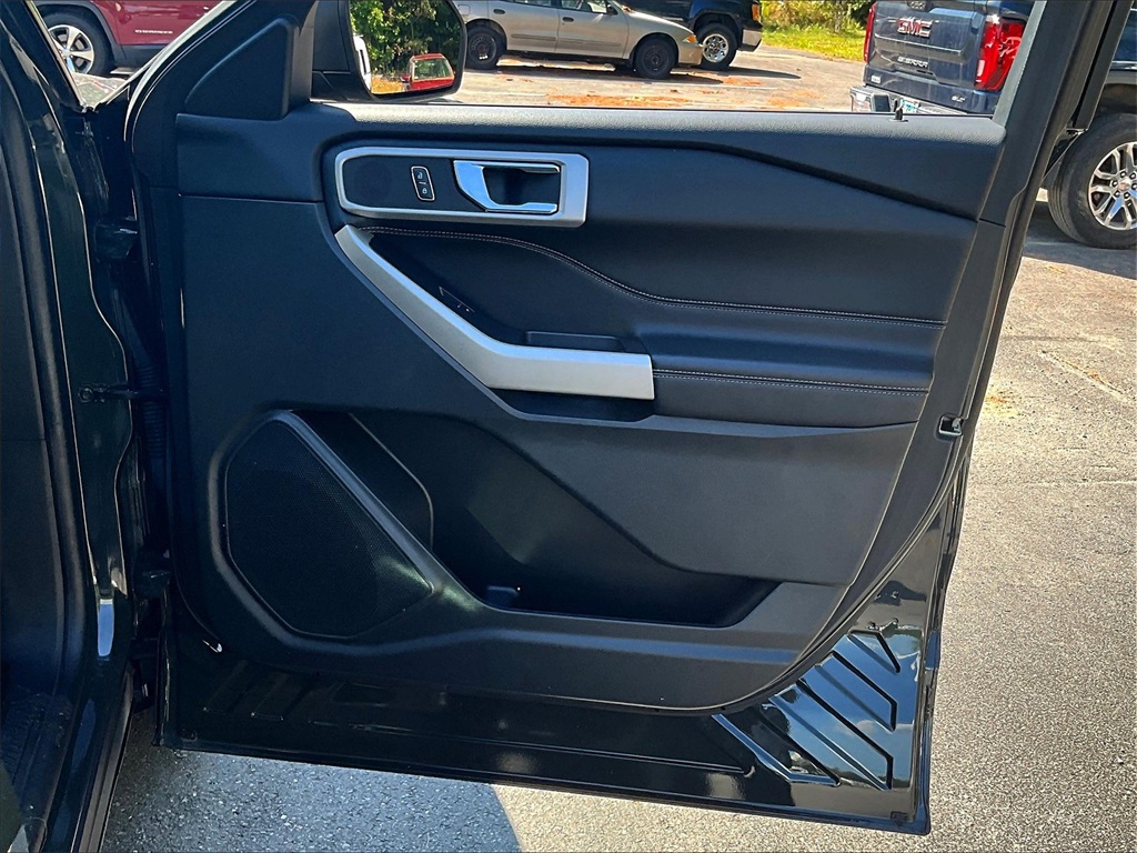 2022 Ford Explorer XLT - Photo 12