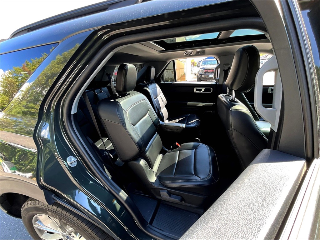2022 Ford Explorer XLT - Photo 16