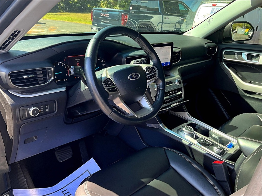 2022 Ford Explorer XLT - Photo 8
