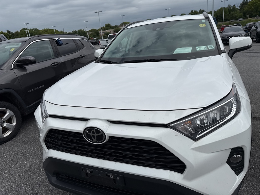 2021 Toyota RAV4 XLE - Photo 14