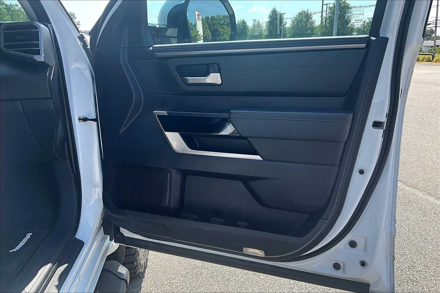 2023 Toyota Tundra Limited Hybrid - Photo 12