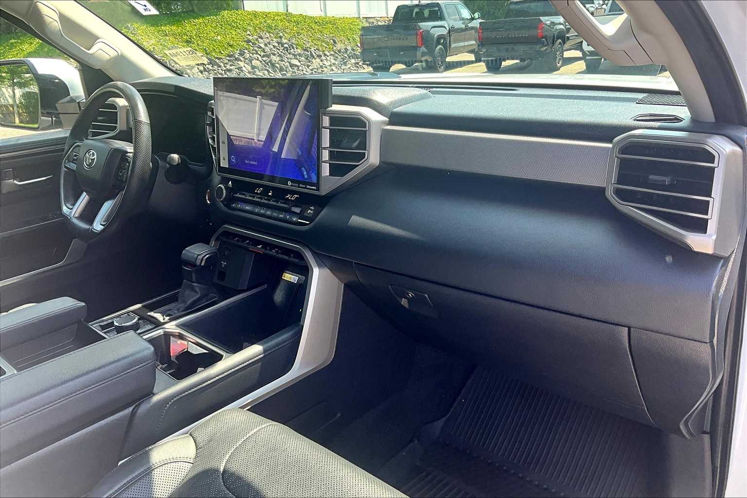 2023 Toyota Tundra Limited Hybrid - Photo 14