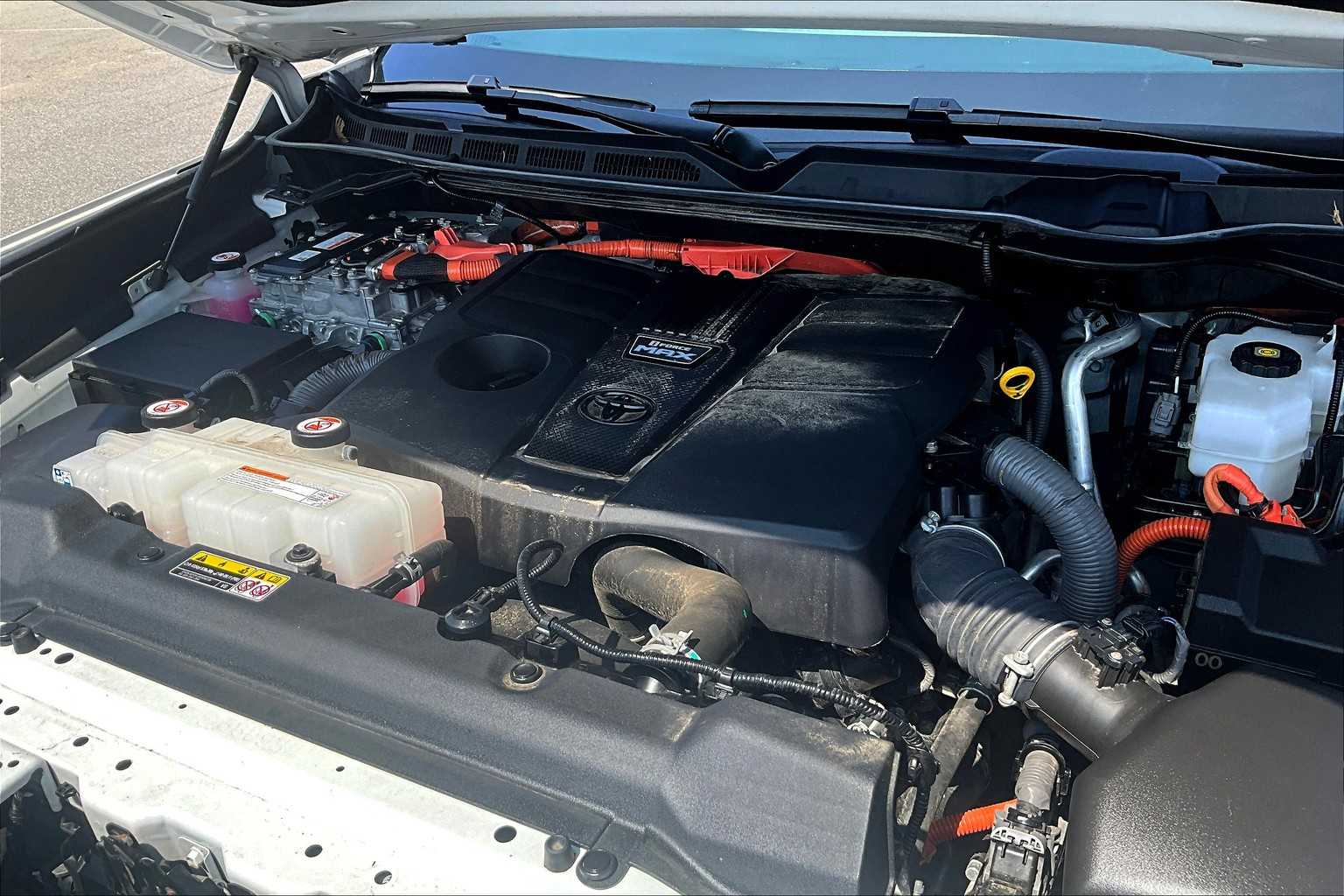 2023 Toyota Tundra Limited Hybrid - Photo 36