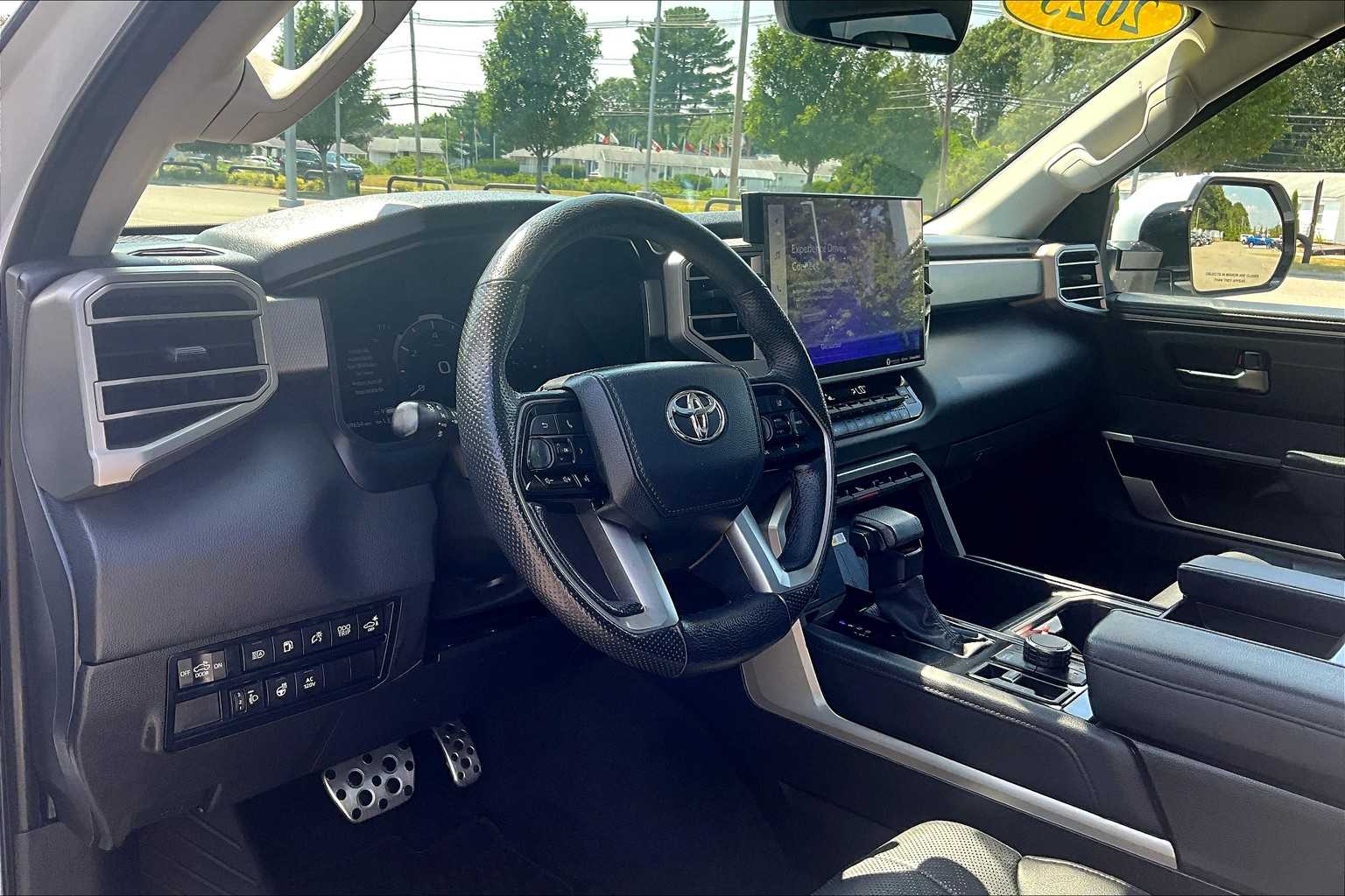 2023 Toyota Tundra Limited Hybrid - Photo 8