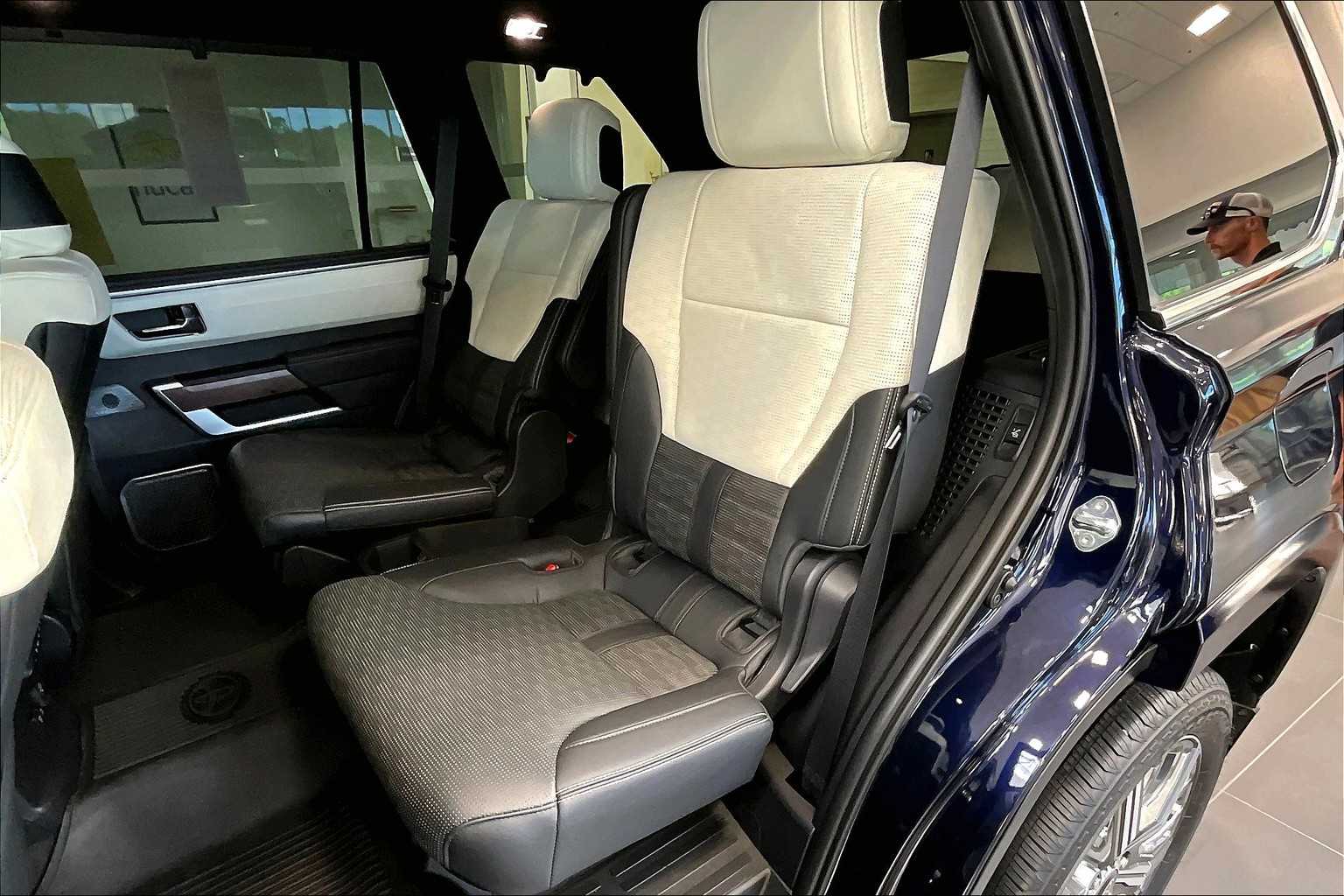2025 Toyota Sequoia Capstone - Photo 15
