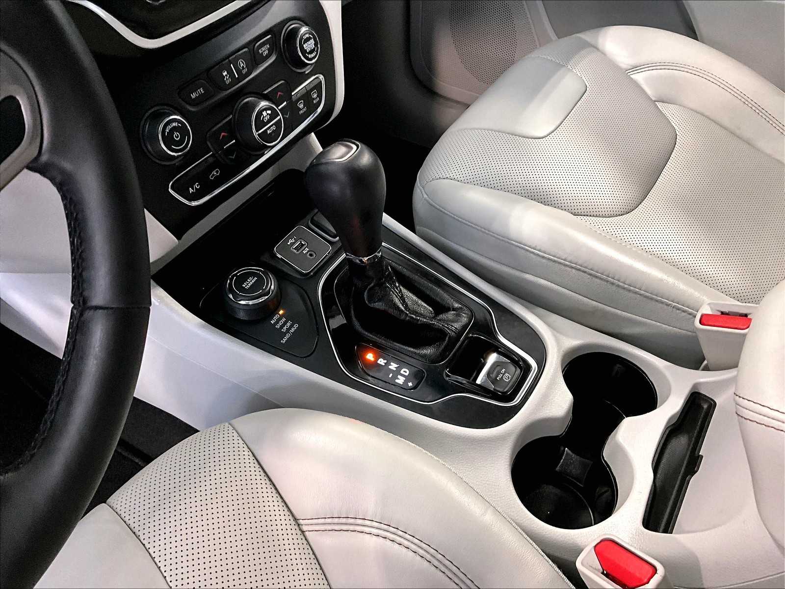 2020 Jeep Cherokee Limited - Photo 21