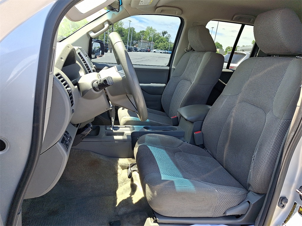 2016 Nissan Frontier  - Photo 13