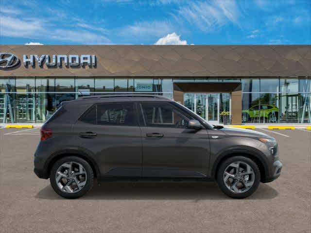 2025 Hyundai Venue SEL - Photo 7