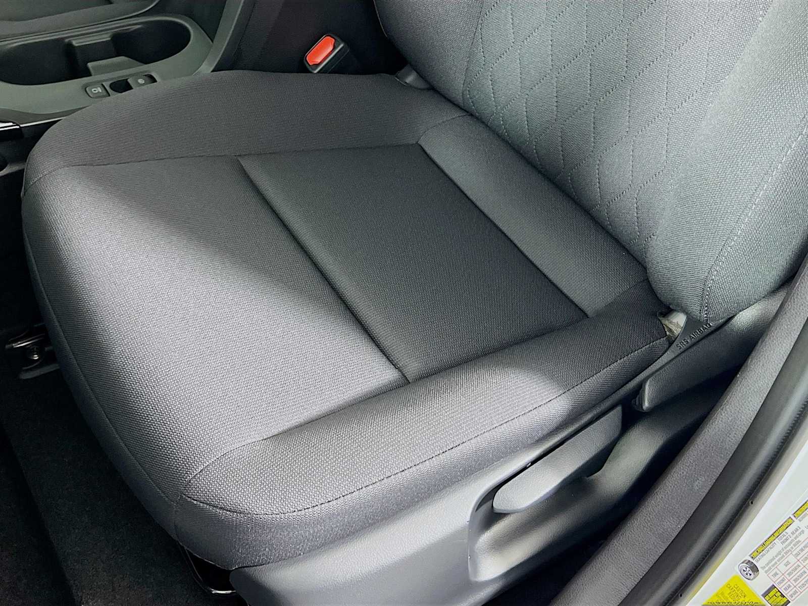 2025 Toyota Corolla LE - Photo 16