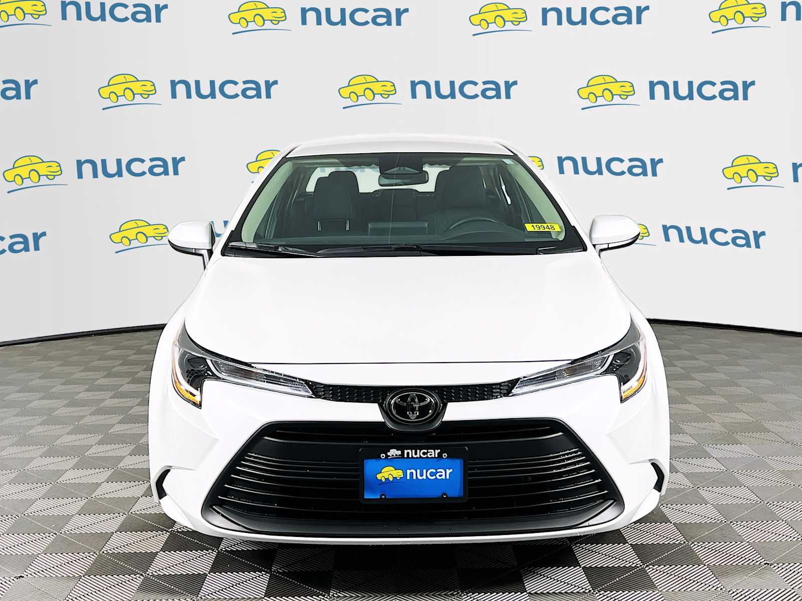 2025 Toyota Corolla LE - Photo 2