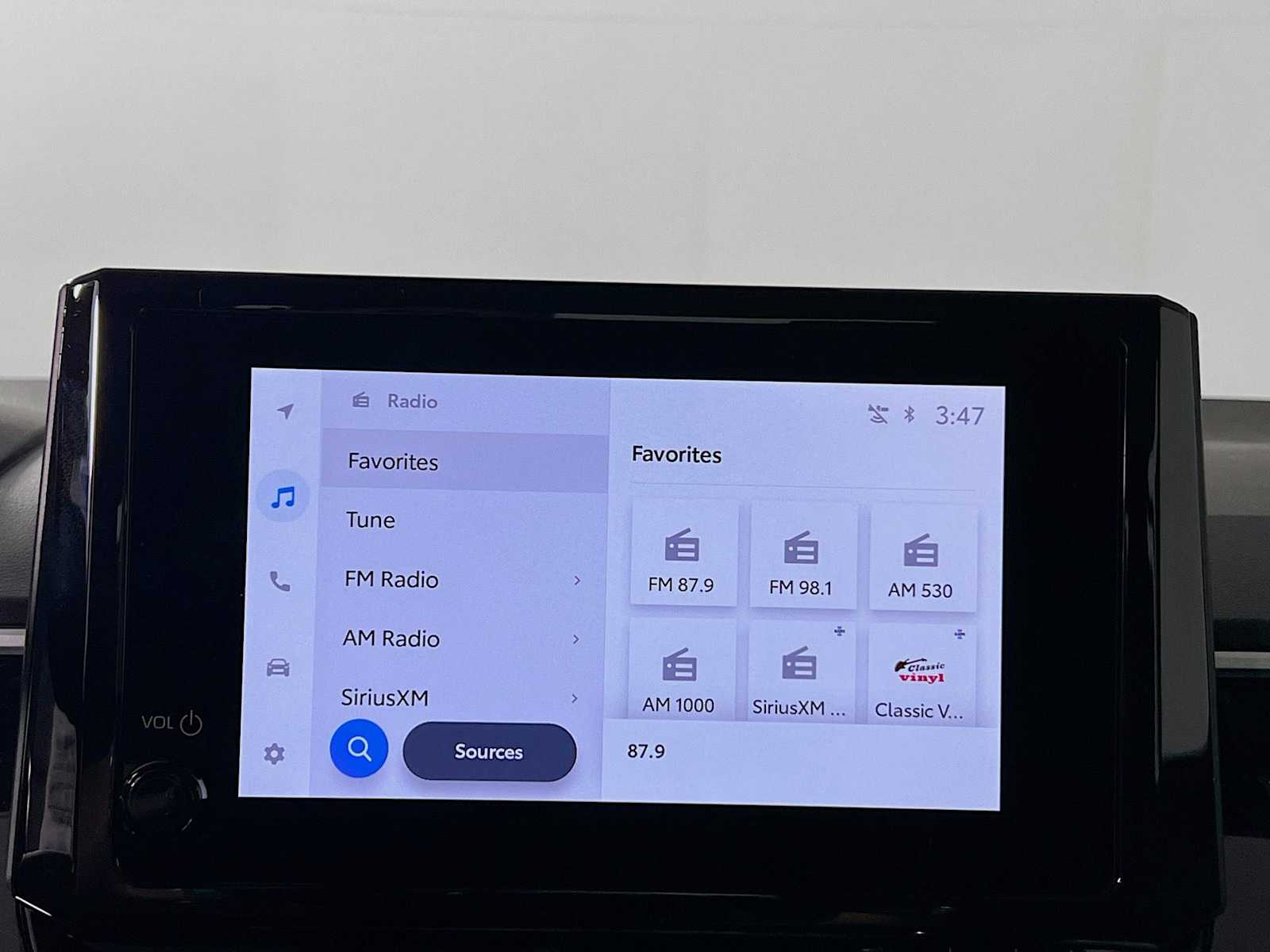 2025 Toyota Corolla LE - Photo 8