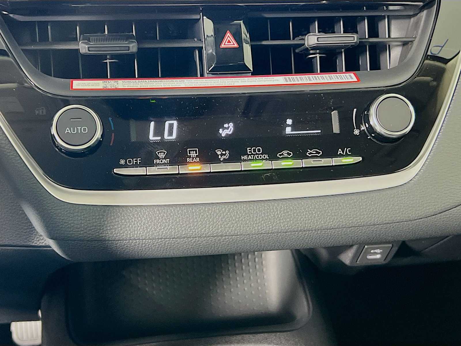 2025 Toyota Corolla LE - Photo 10