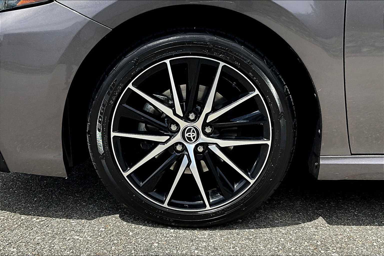 2023 Toyota Camry SE - Photo 7