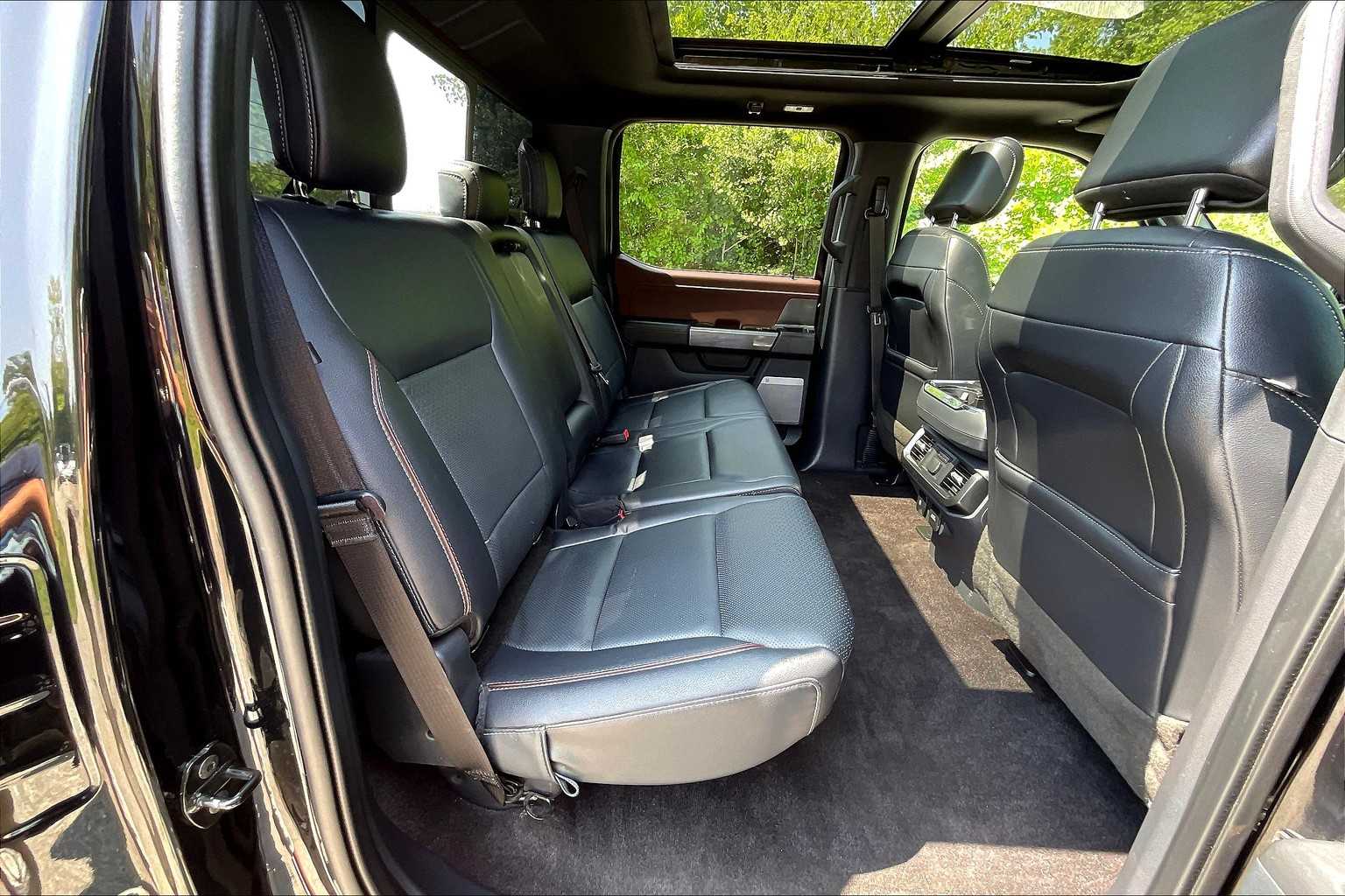 2021 Ford F-150 LARIAT - Photo 16
