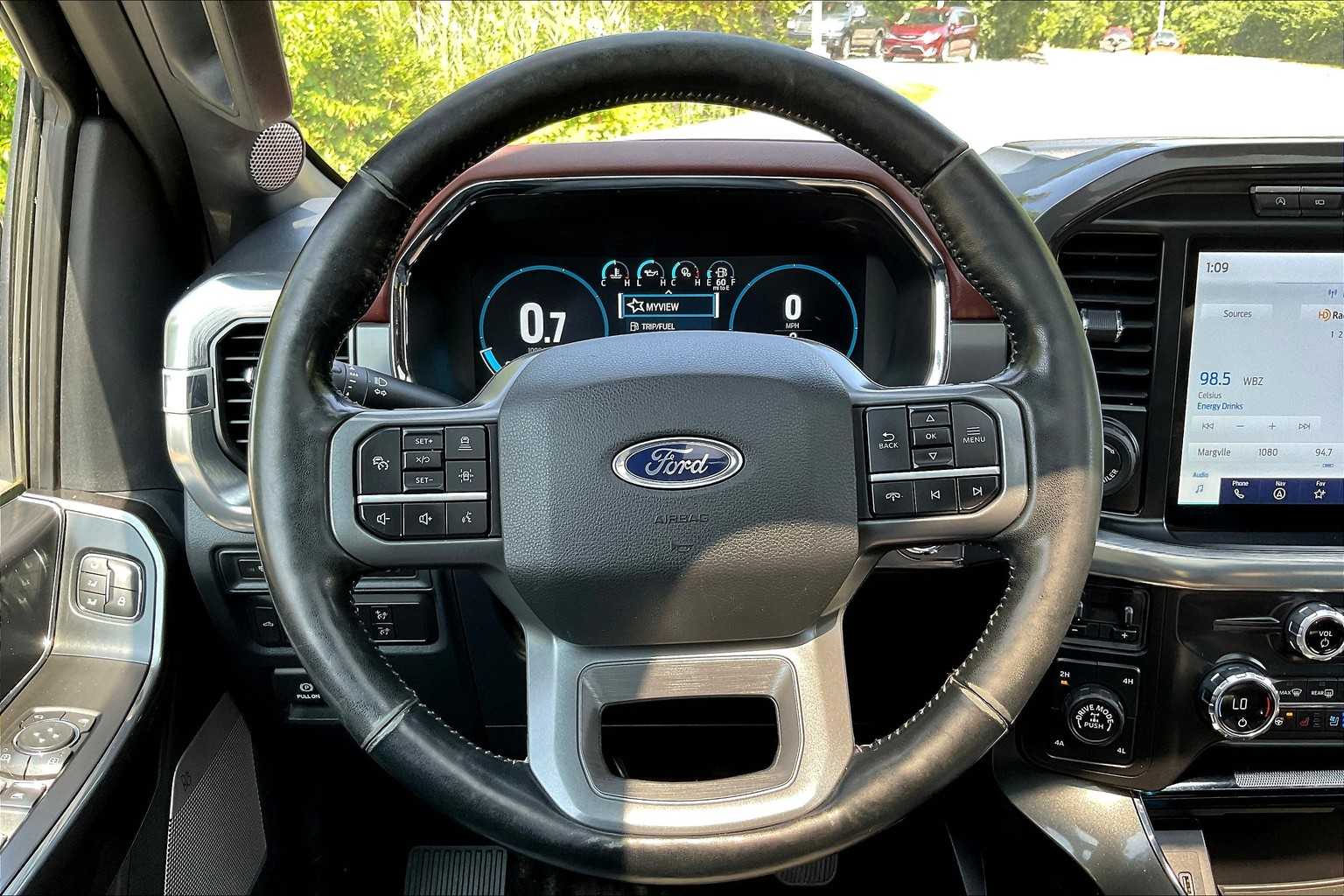 2021 Ford F-150 LARIAT - Photo 17