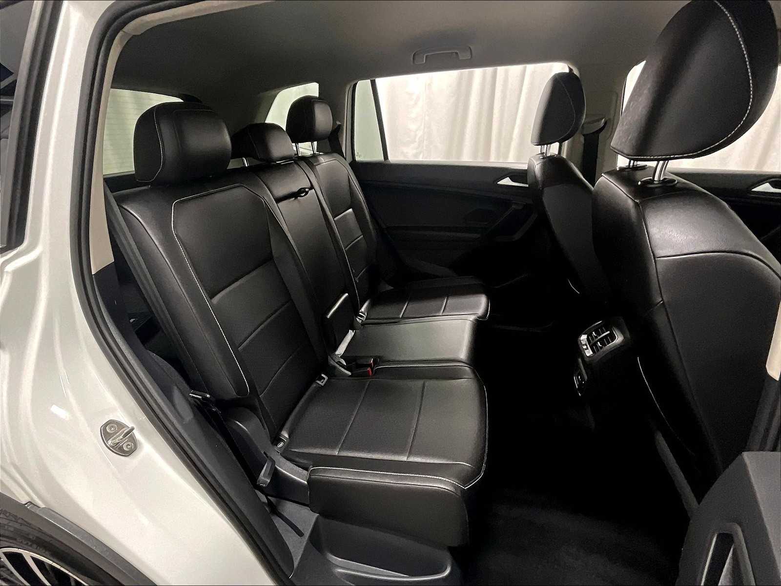 2021 Volkswagen Tiguan SE - Photo 16