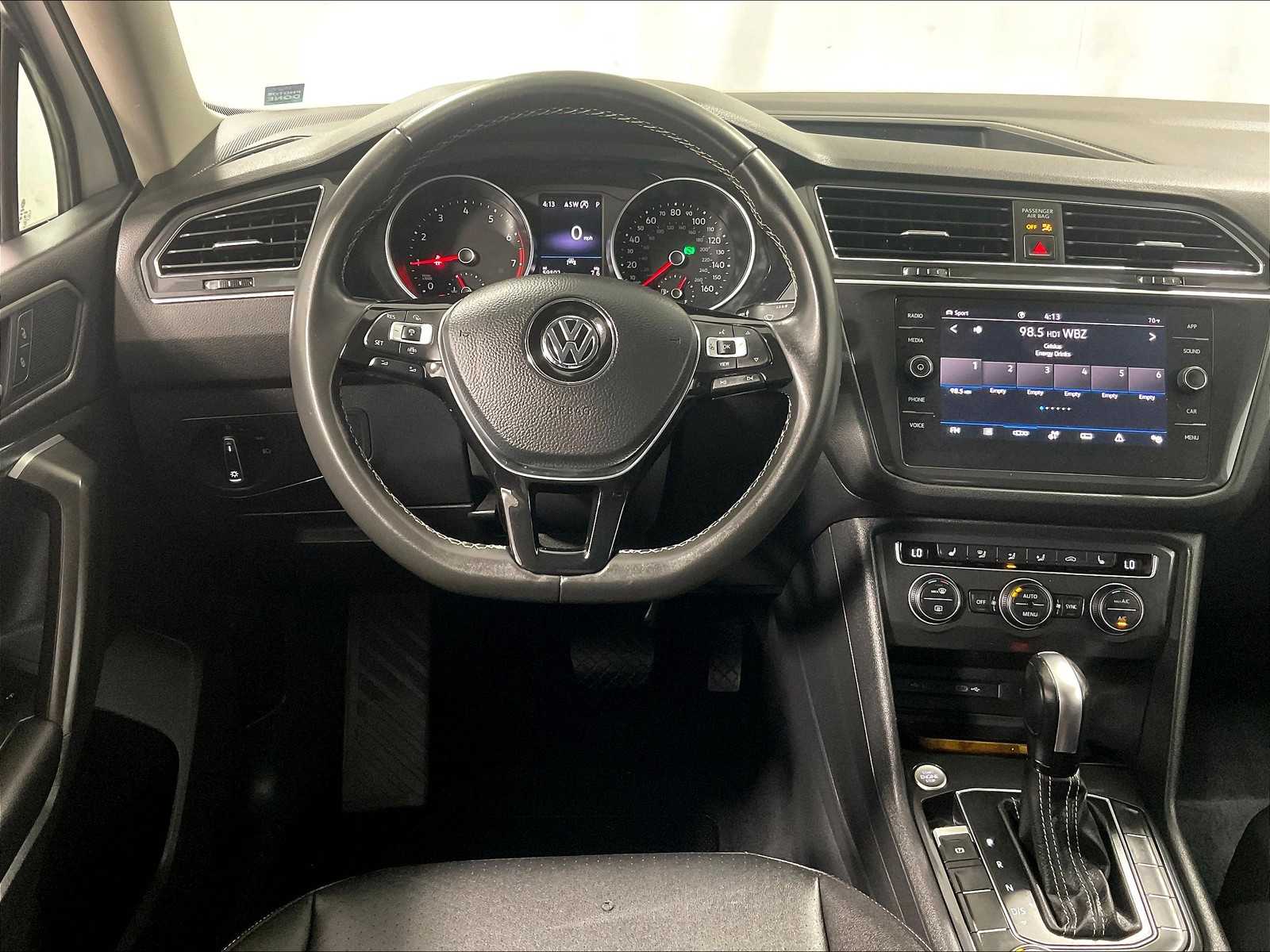 2021 Volkswagen Tiguan SE - Photo 18