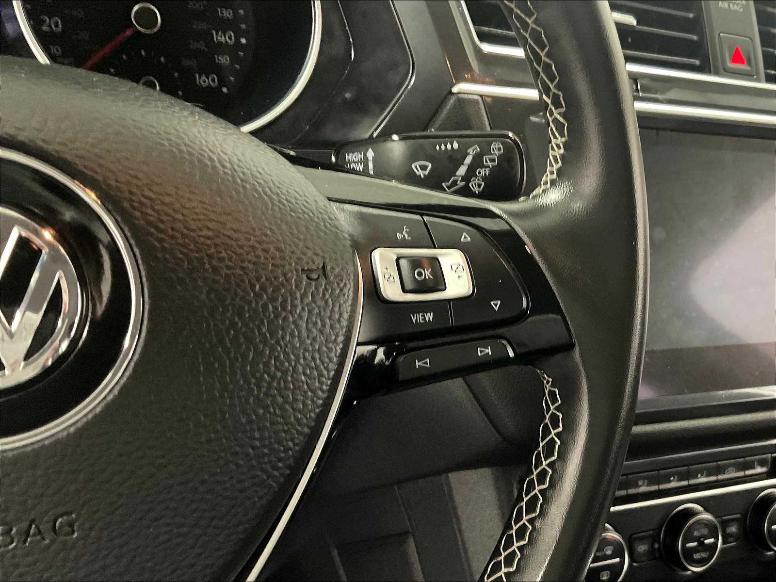2021 Volkswagen Tiguan SE - Photo 24