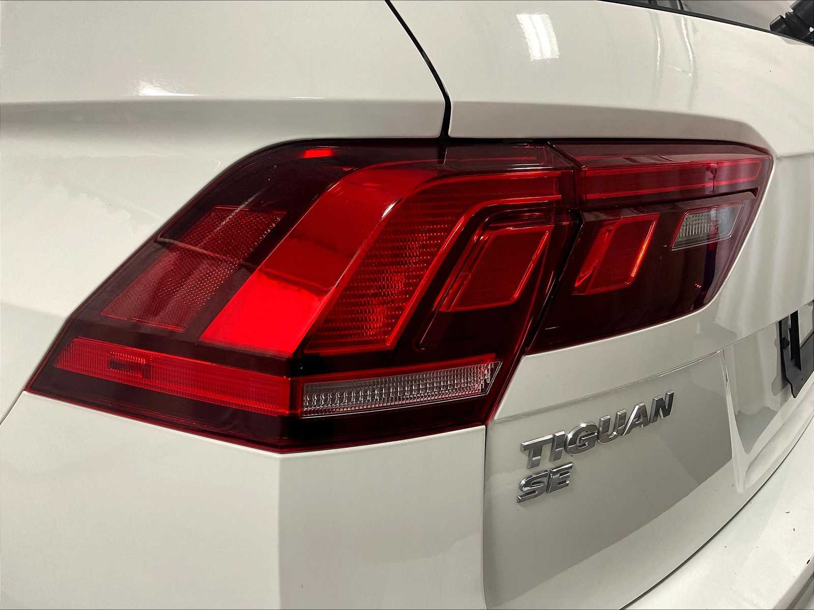 2021 Volkswagen Tiguan SE - Photo 34