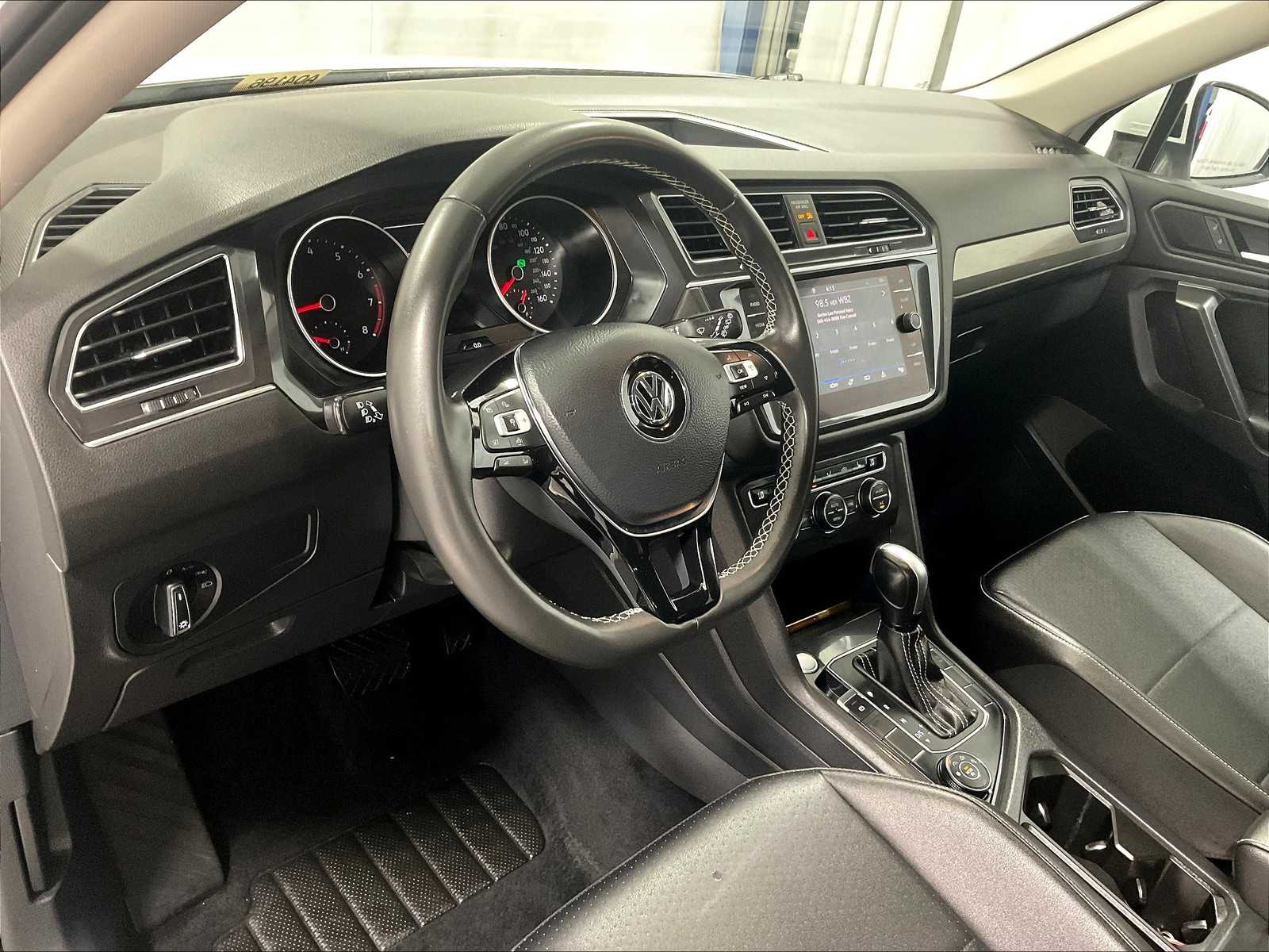 2021 Volkswagen Tiguan SE - Photo 8