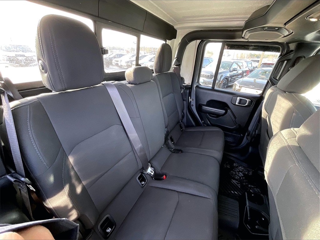 2020 Jeep Gladiator Sport - Photo 15