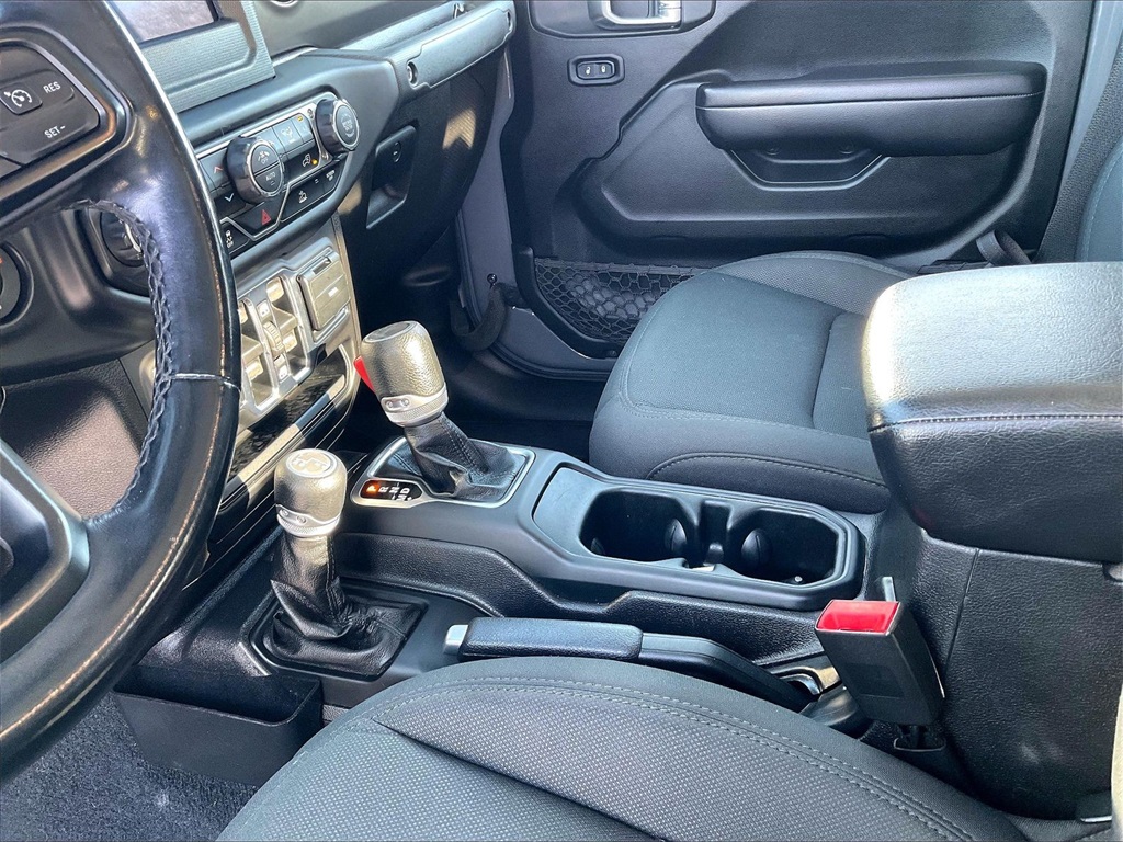 2020 Jeep Gladiator Sport - Photo 19