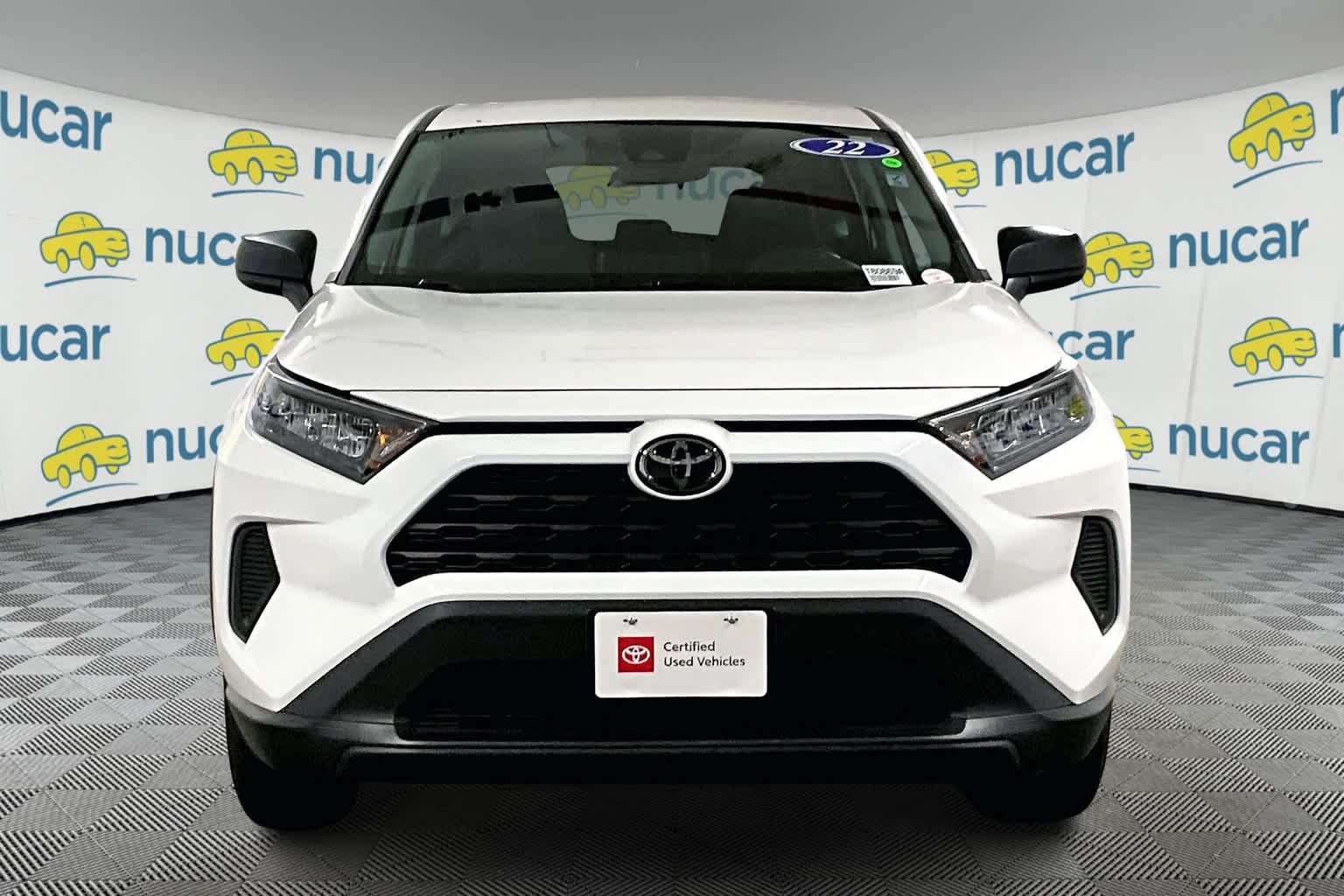 2022 Toyota RAV4 LE - Photo 2
