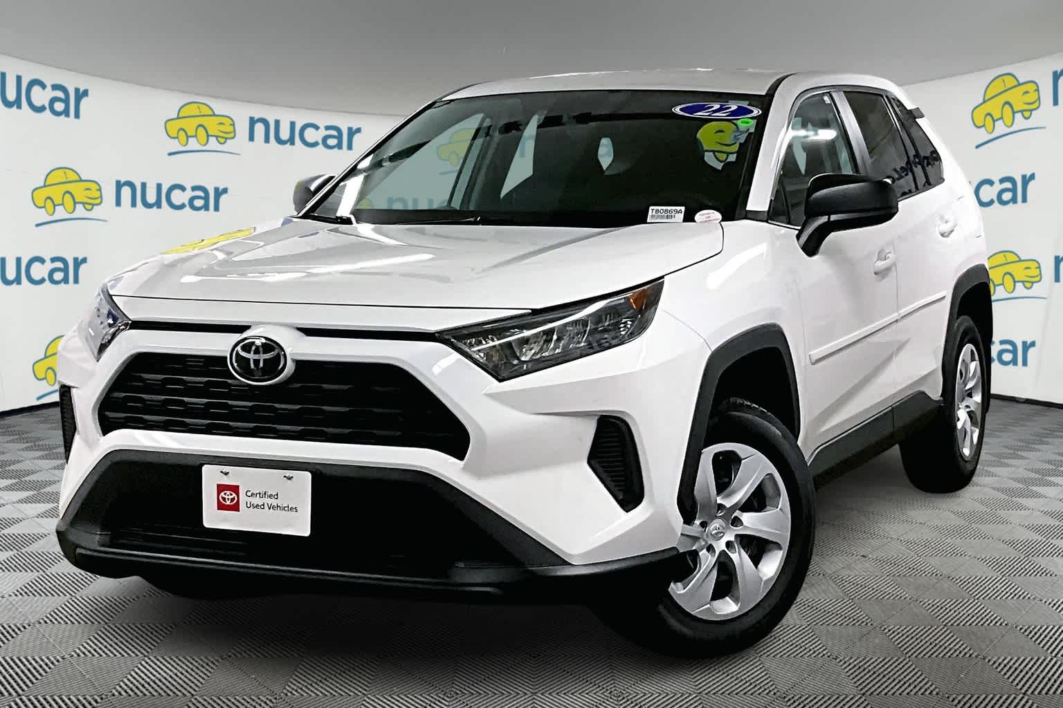2022 Toyota RAV4 LE - Photo 3