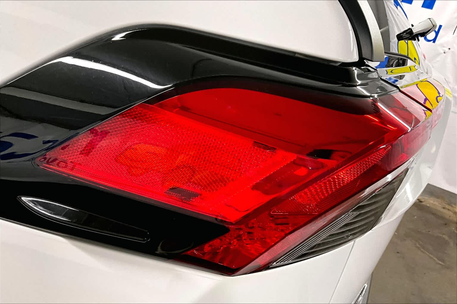 2022 Toyota RAV4 LE - Photo 31