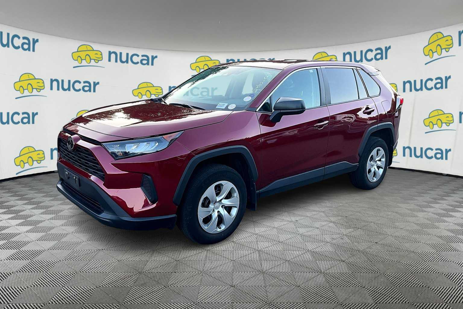 2022 Toyota RAV4 LE - Photo 2