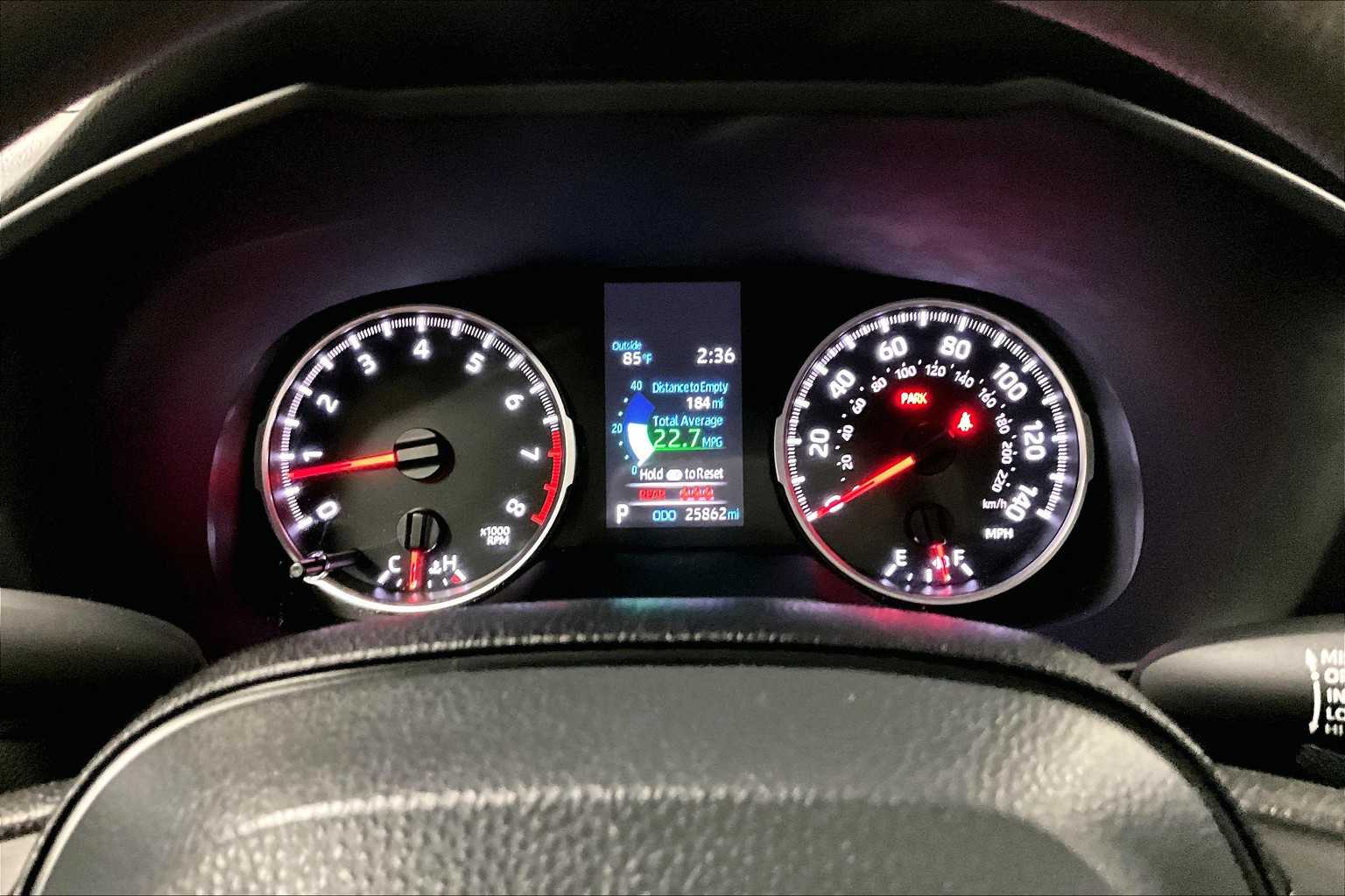 2022 Toyota RAV4 LE - Photo 24