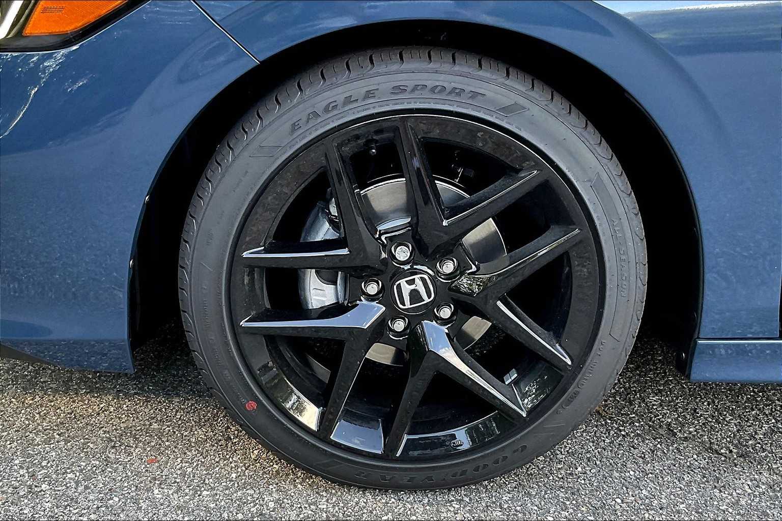 2026 Honda Civic Sport - Photo 8