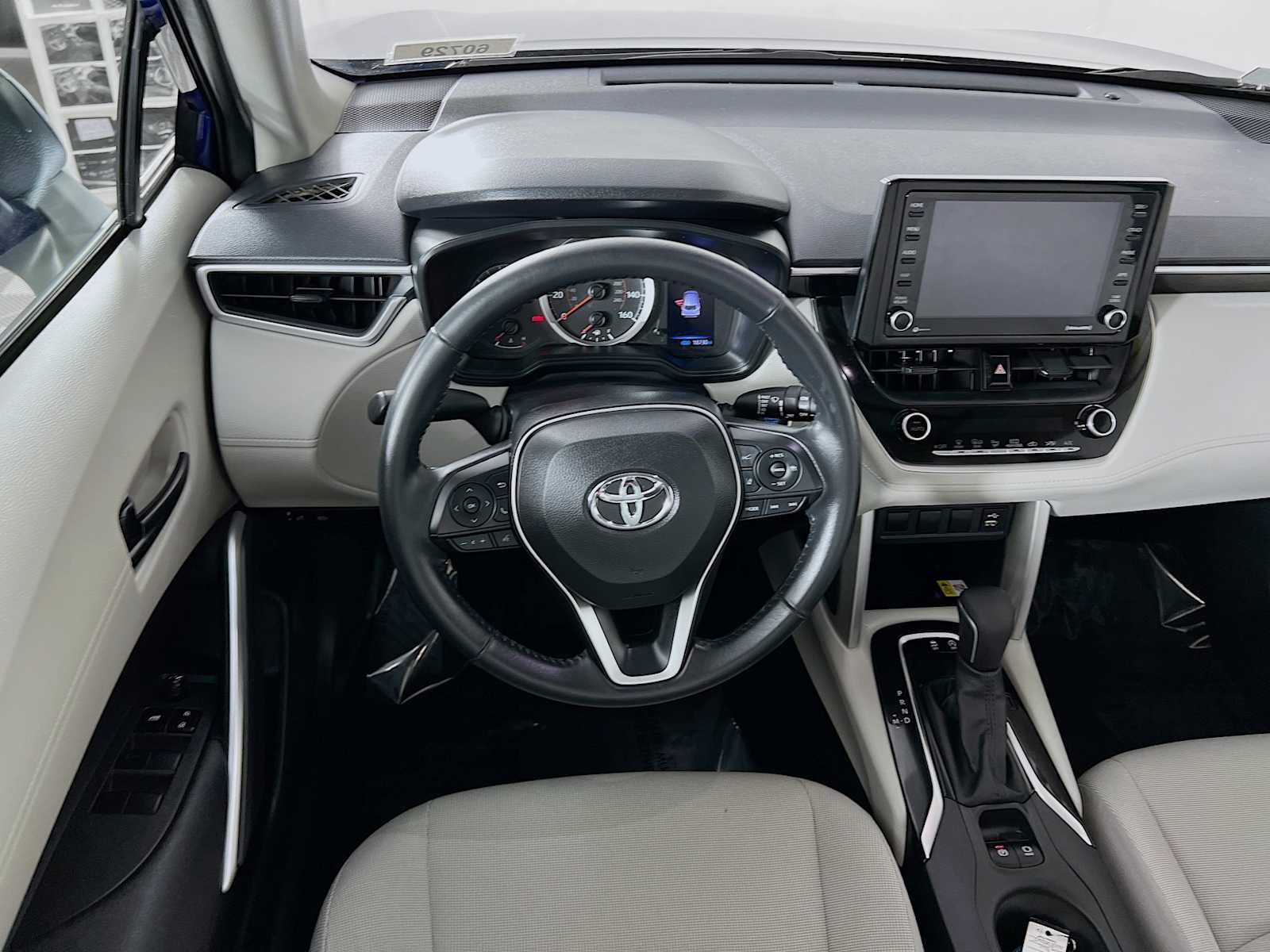 2022 Toyota Corolla Cross LE - Photo 22
