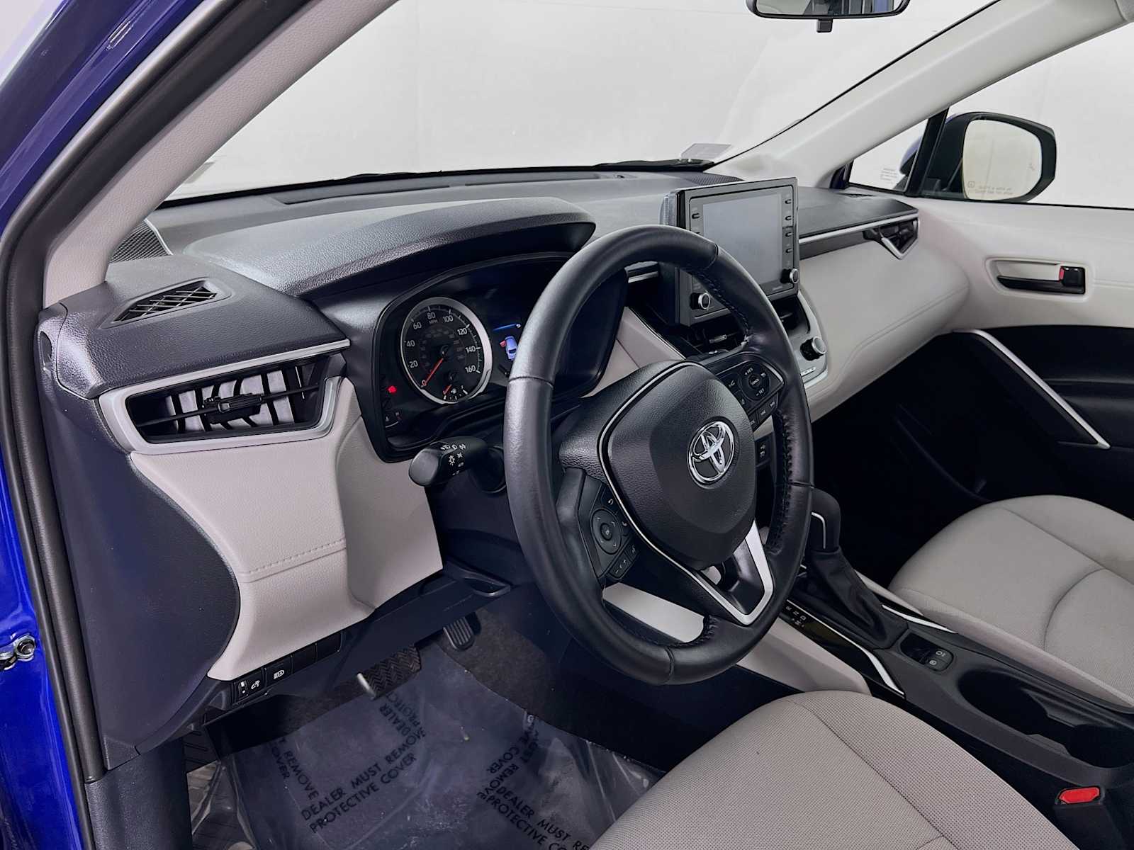 2022 Toyota Corolla Cross LE - Photo 9