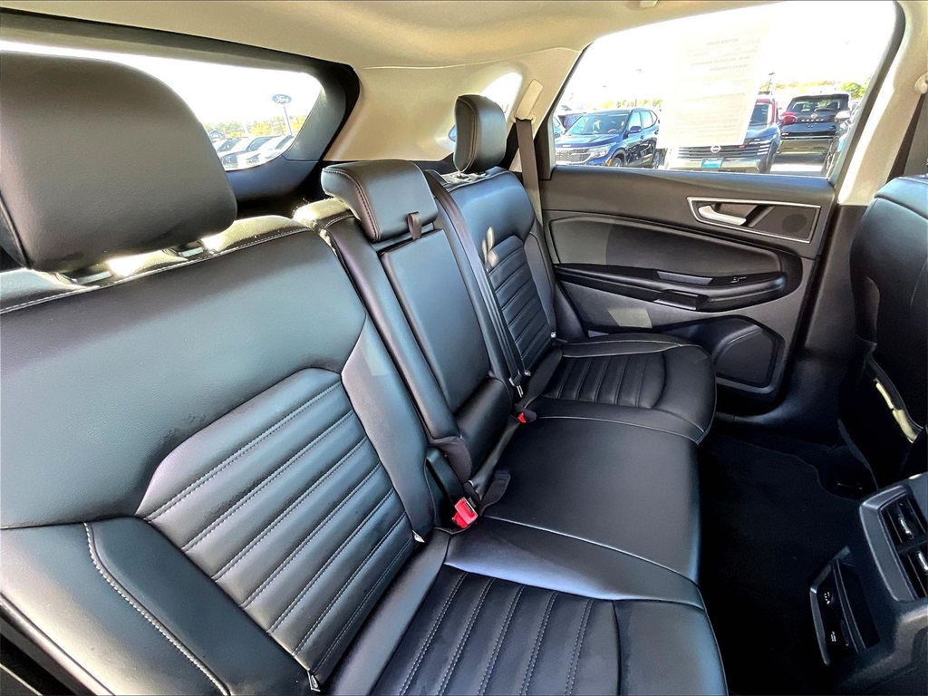 2022 Ford Edge SEL - Photo 15