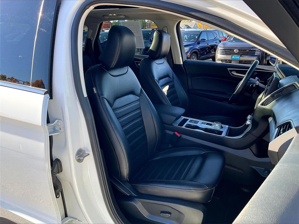 2022 Ford Edge SEL - Photo 10