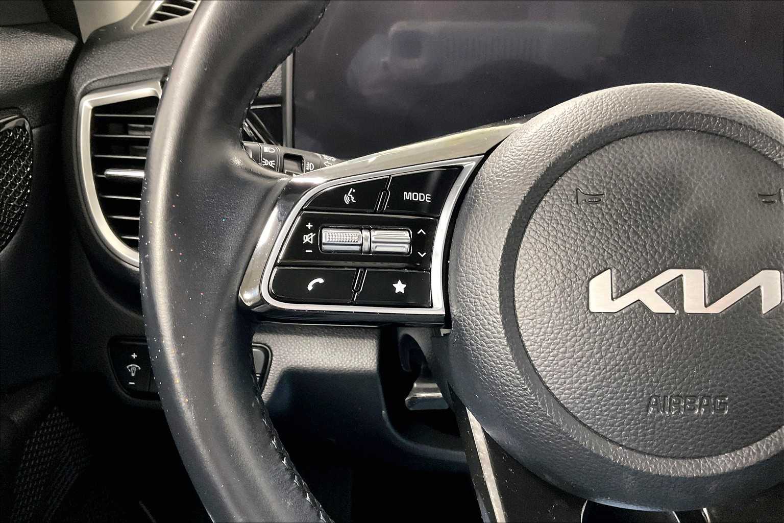 2024 Kia Seltos S - Photo 22