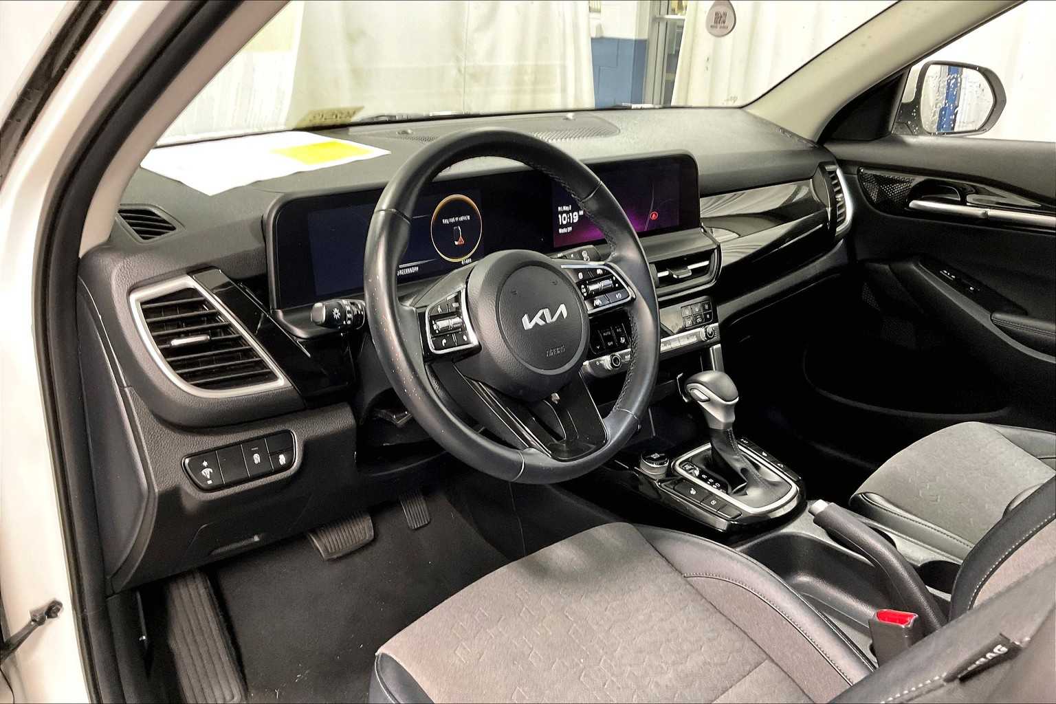2024 Kia Seltos S - Photo 8