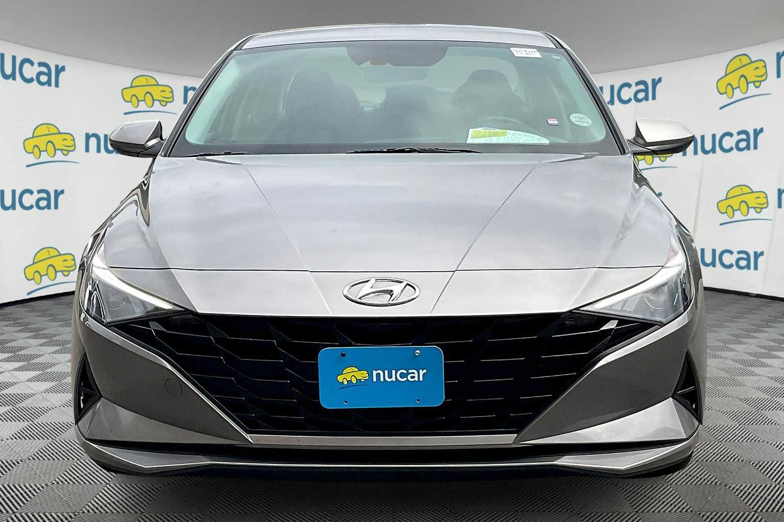 2023 Hyundai Elantra SEL - Photo 2
