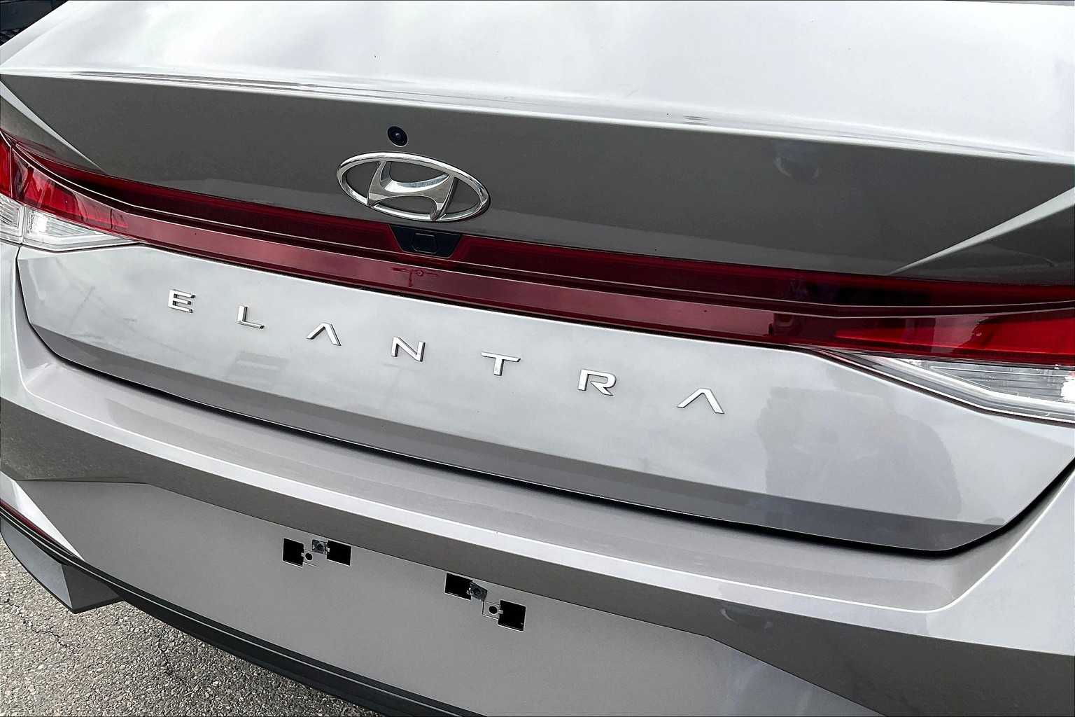 2023 Hyundai Elantra SEL - Photo 28