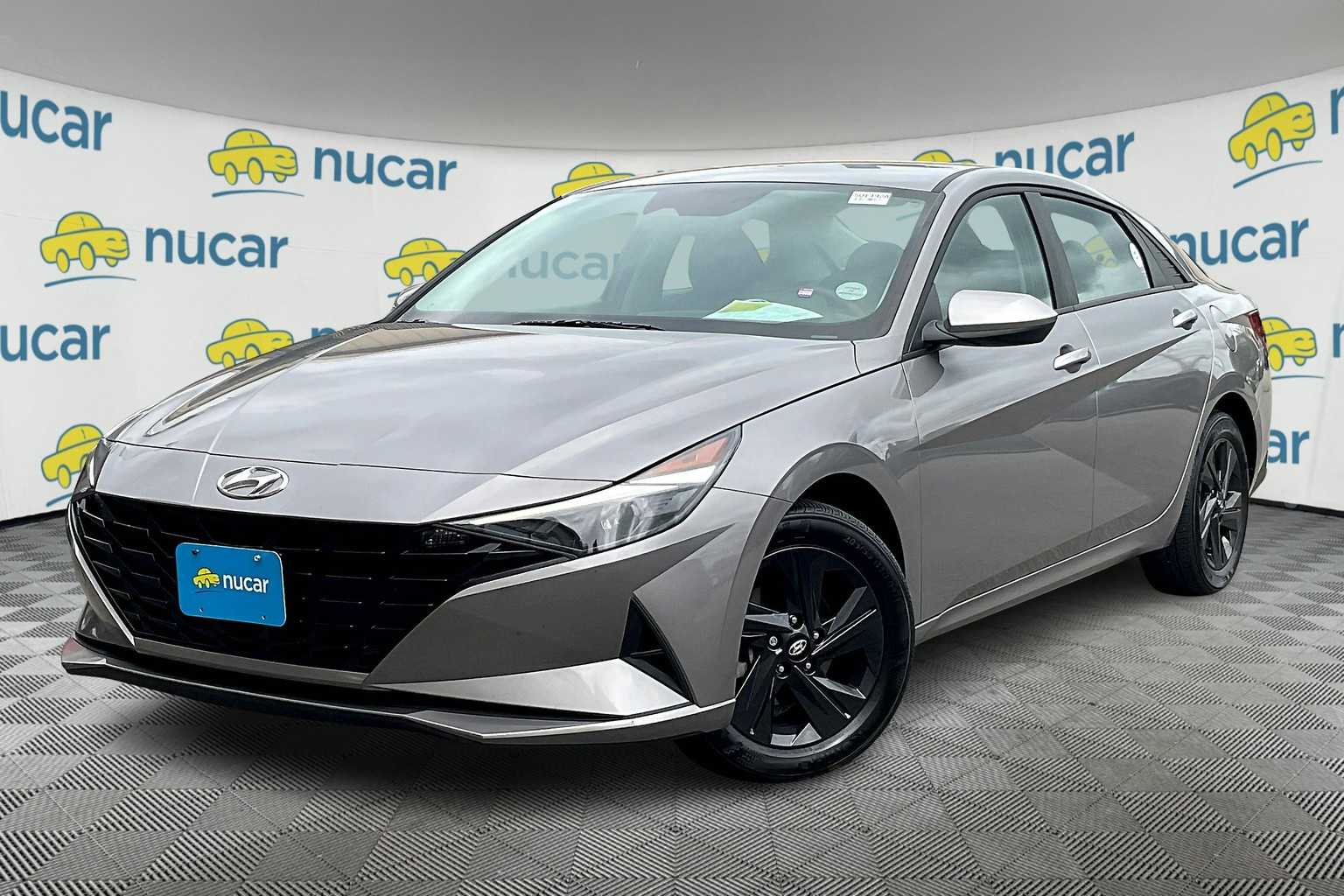 2023 Hyundai Elantra SEL - Photo 3