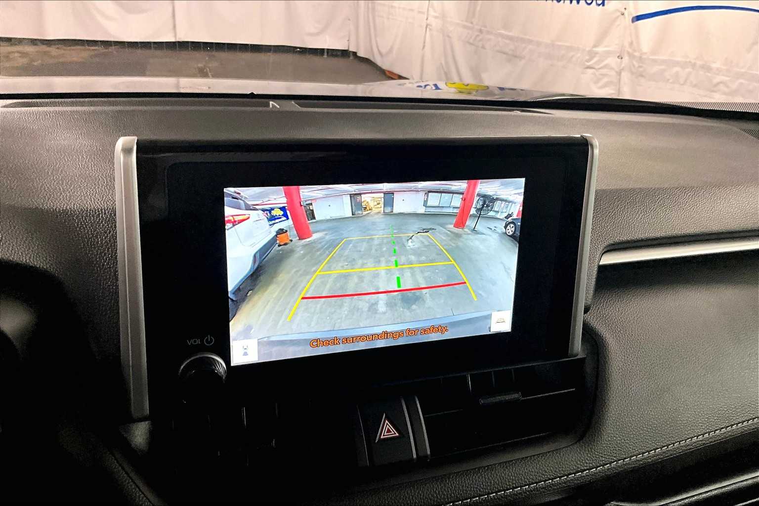 2023 Toyota RAV4 XLE - Photo 38