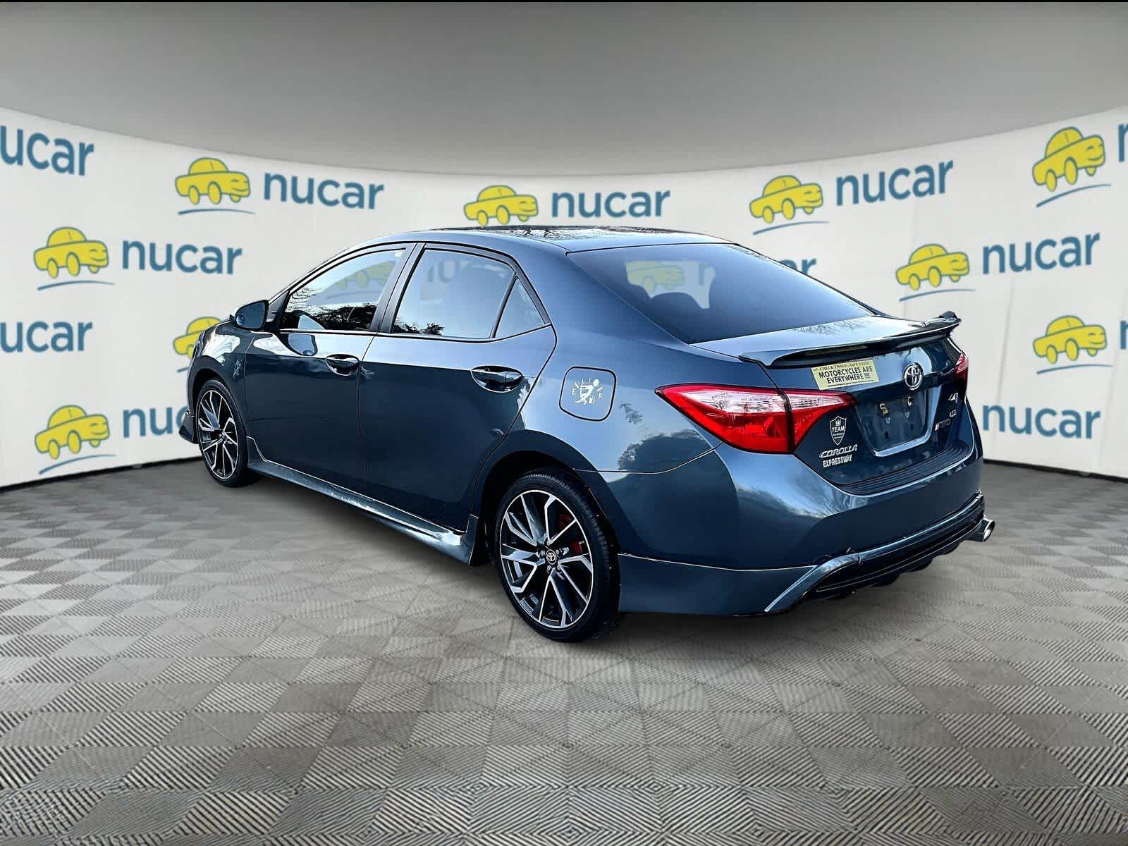 2017 Toyota Corolla LE - Photo 3