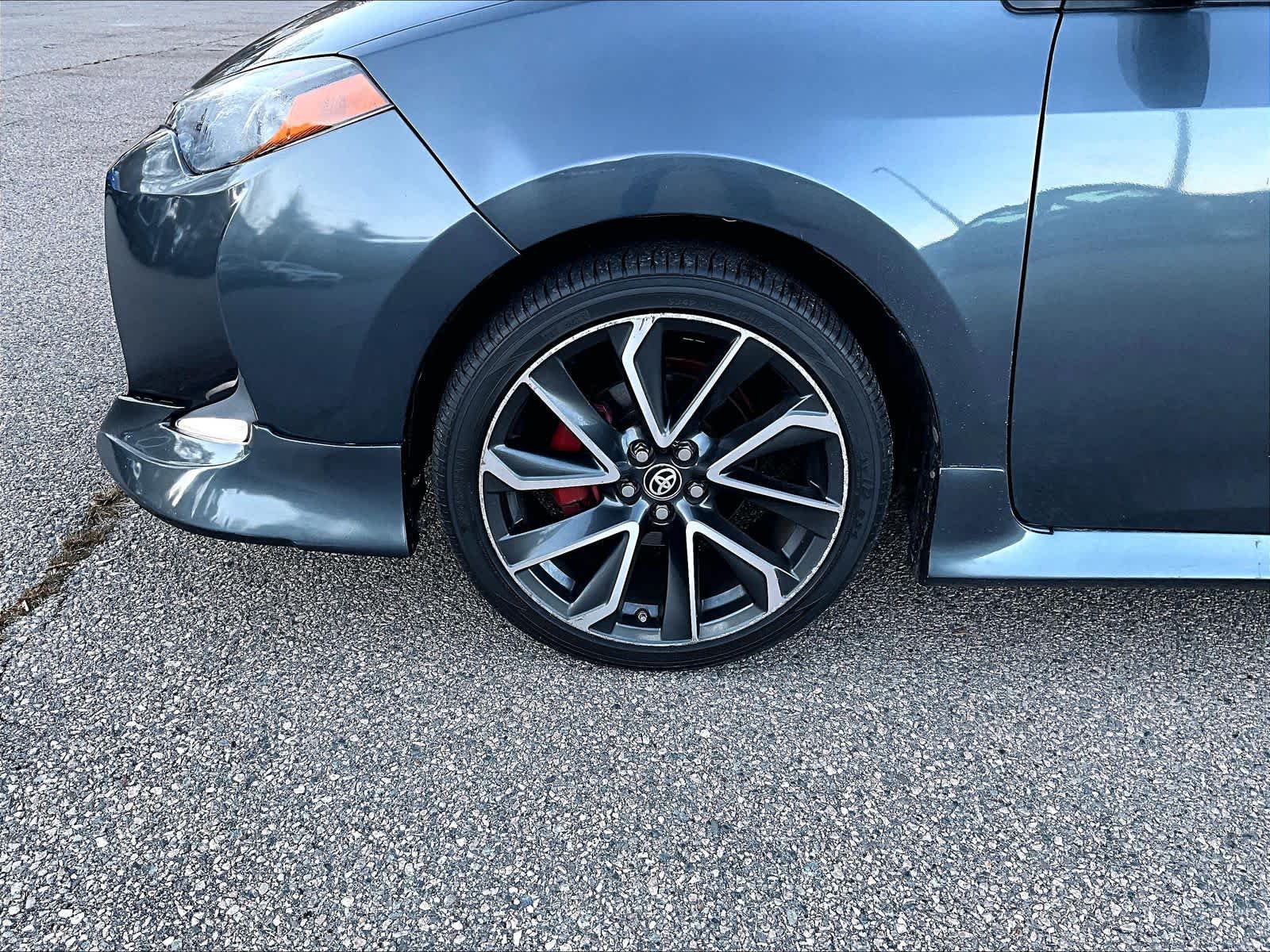 2017 Toyota Corolla LE - Photo 4