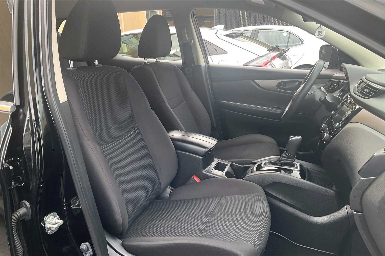 2020 Nissan Rogue Sport S - Photo 11