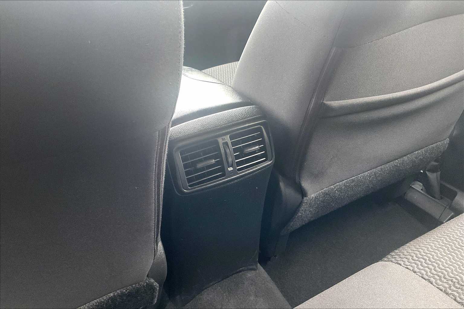 2020 Nissan Rogue Sport S - Photo 28
