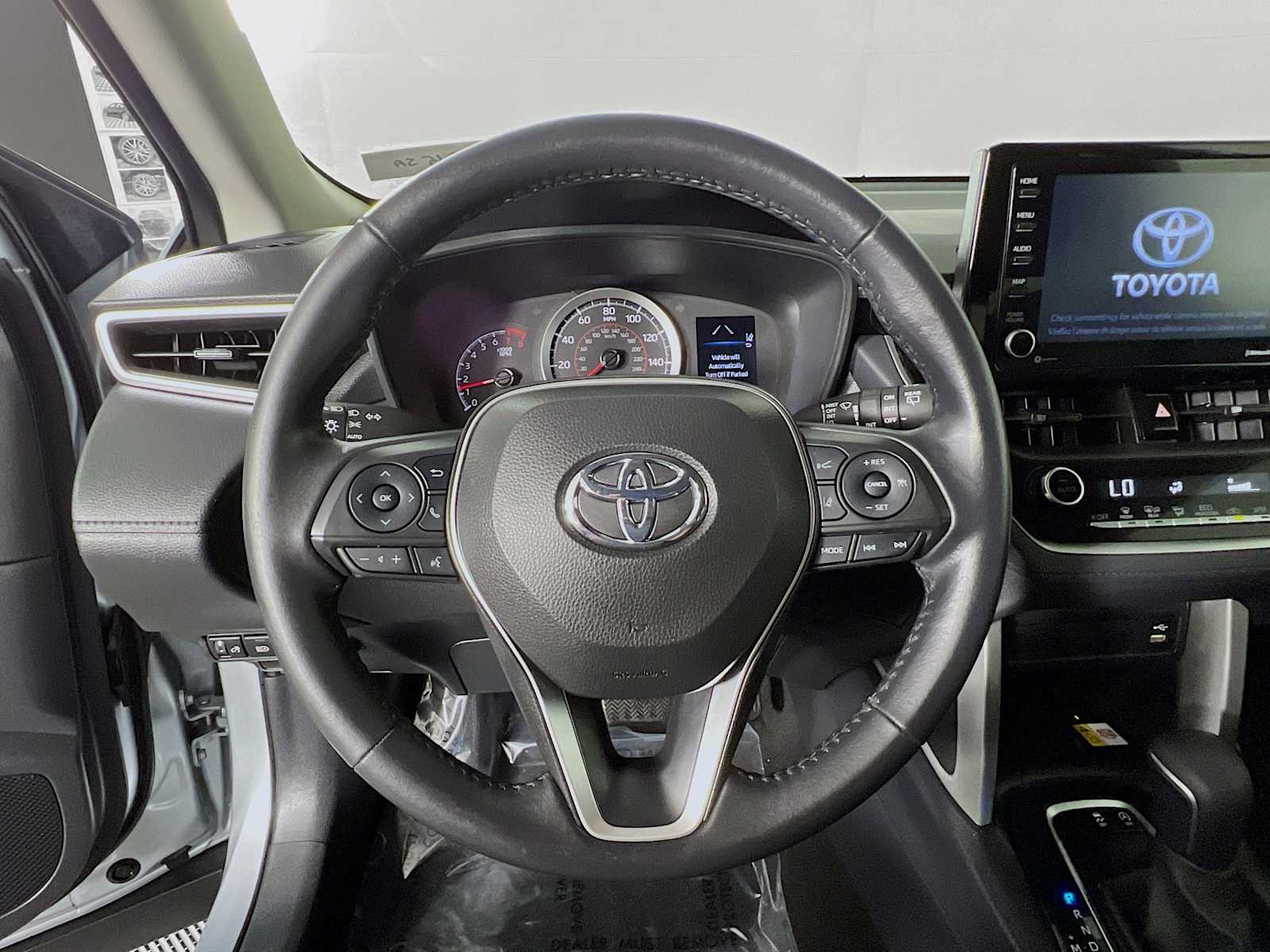 2022 Toyota Corolla Cross LE - Photo 11